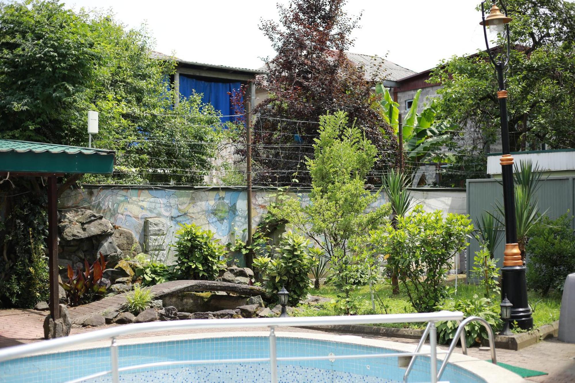 Green House Hotel Kobuleti Esterno foto