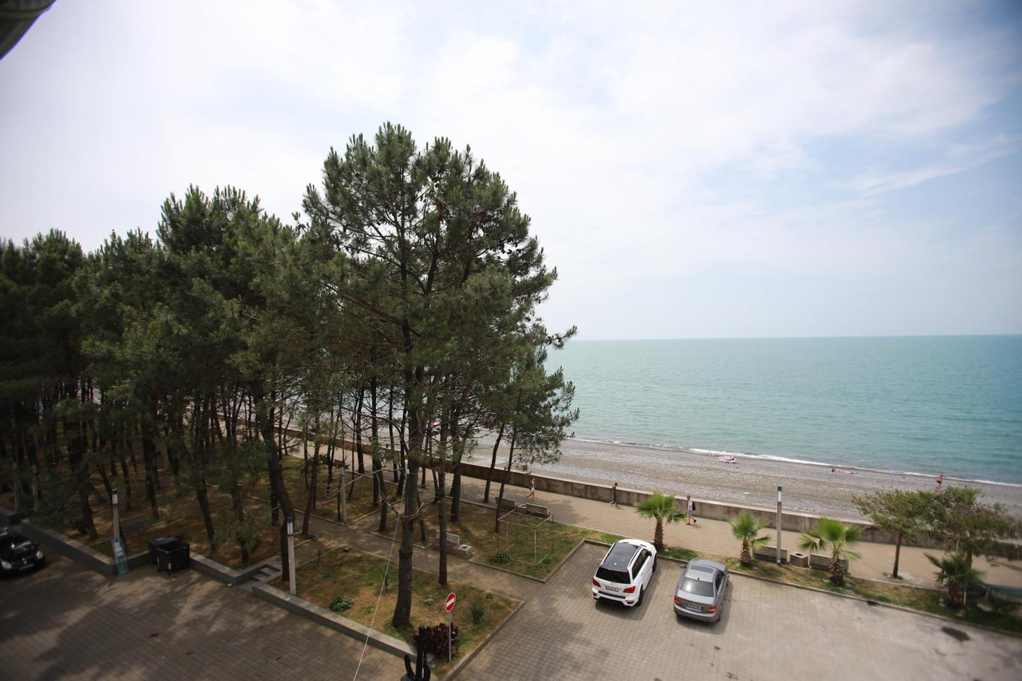 Green House Hotel Kobuleti Esterno foto