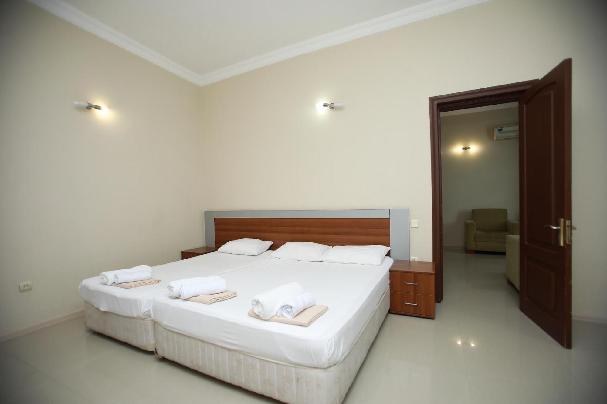 Green House Hotel Kobuleti Esterno foto